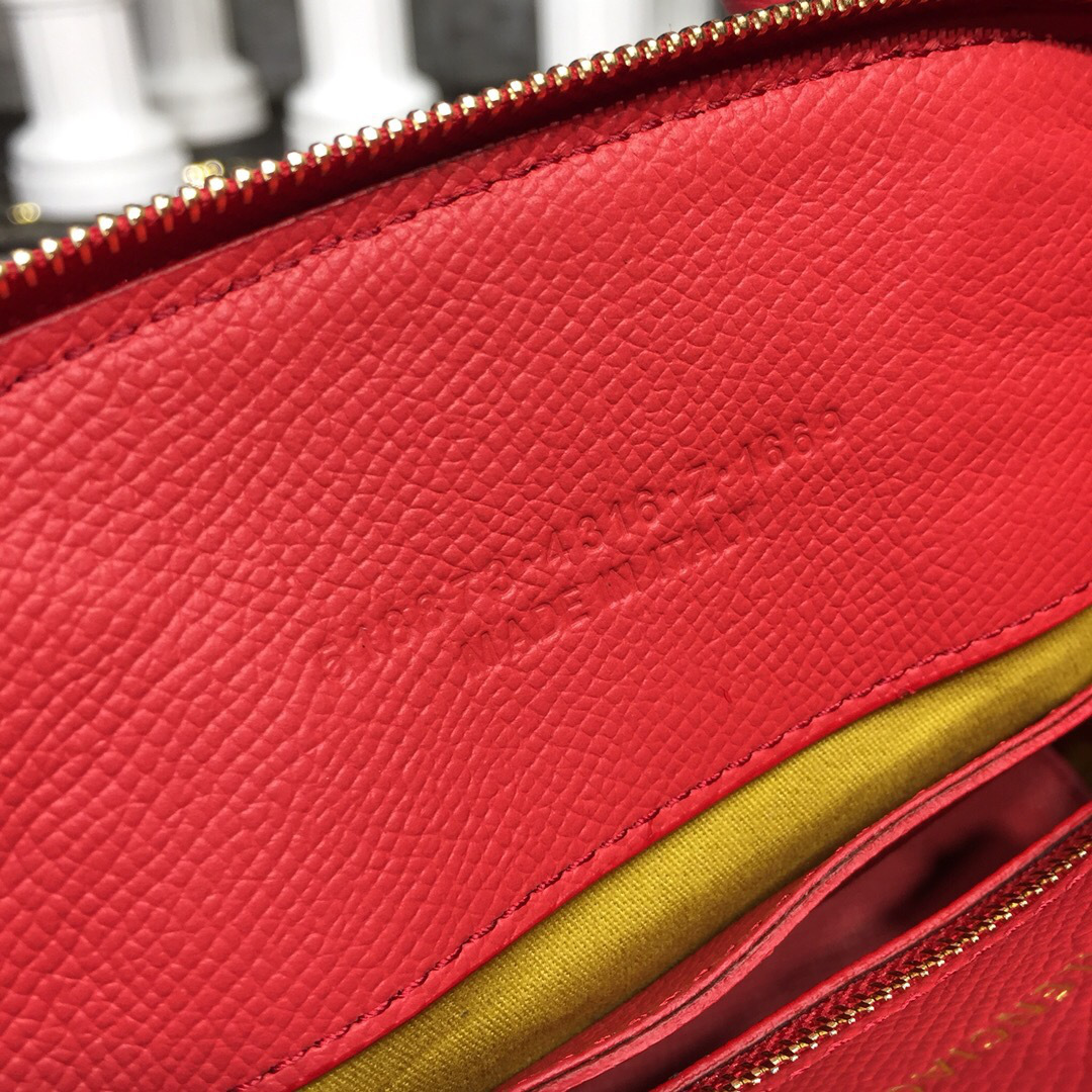 Ba1en*iaga Ville small graffiti logo calfskin bag Red 18SS