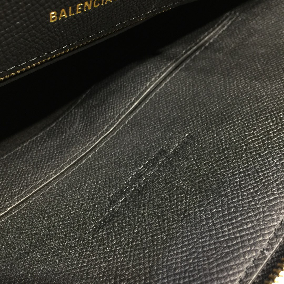 Ba1en*iaga Ville medium graffiti logo calfskin bag black 18SS