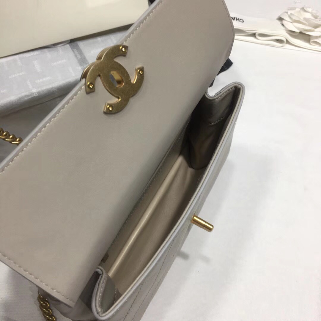 Ch**el Classic Lambskin Small Handbag A01112 Gray