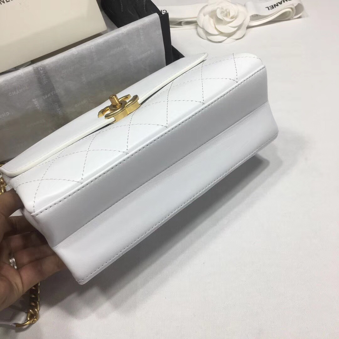 Ch**el Classic Lambskin Small Handbag A01112 White