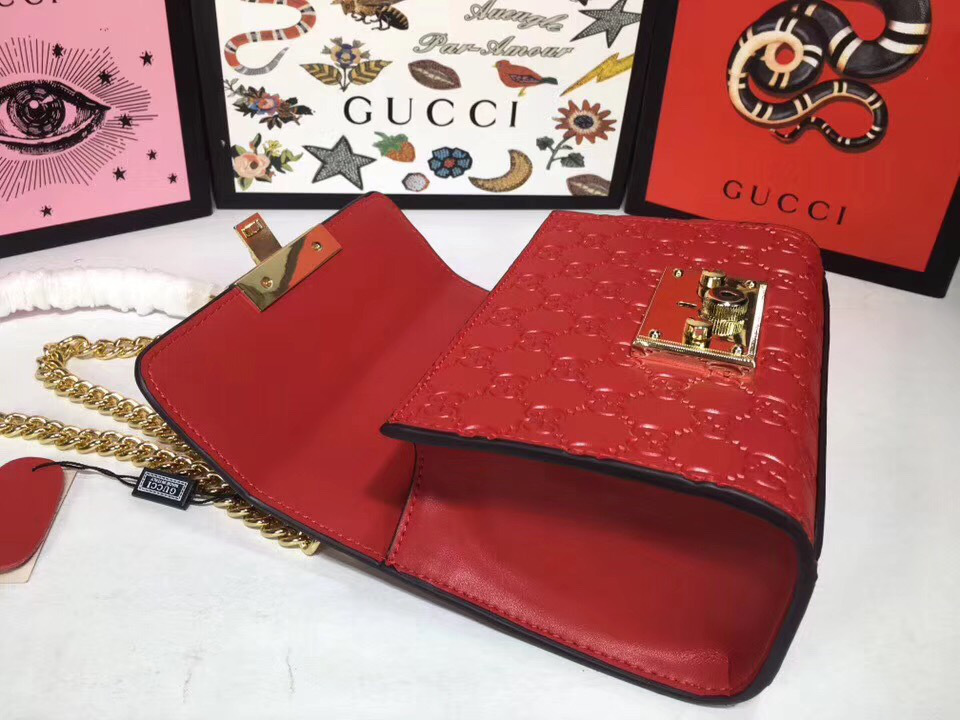 Gvc*1 Padlock small Signature shoulder Leather bag red 409487