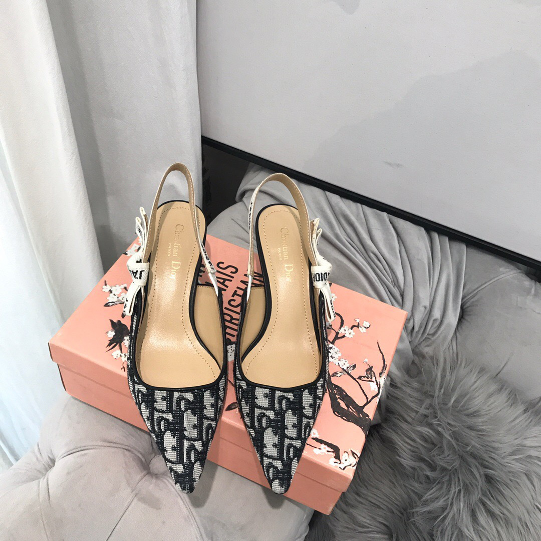 D10r Black Mid Heel shoes 6.5cm