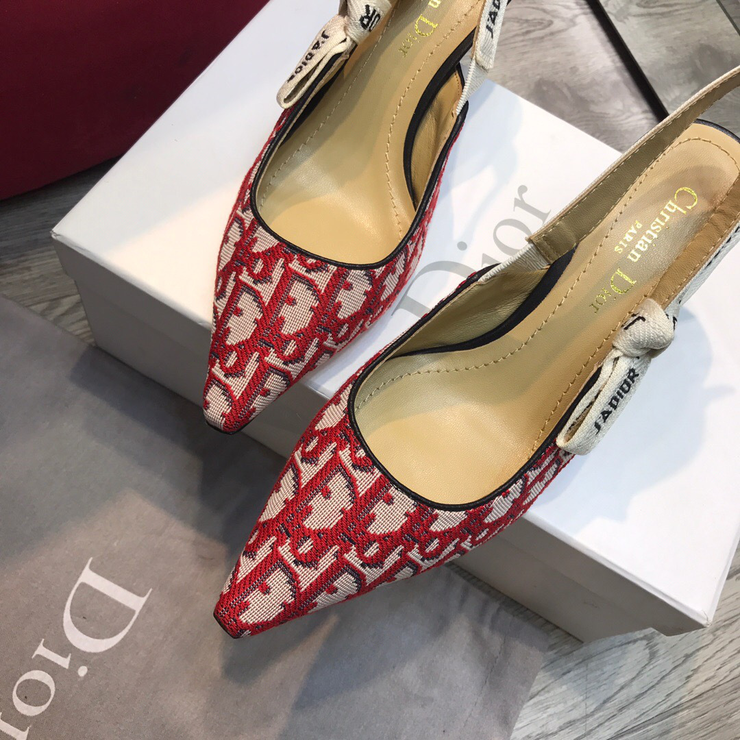 D10r Red Mid Heel shoes 6.5cm