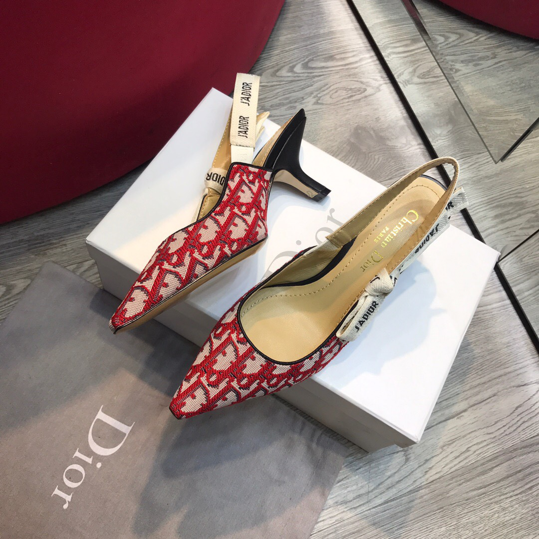 D10r Red Mid Heel shoes 6.5cm