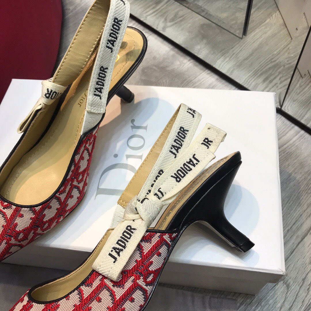 D10r Red Mid Heel shoes 6.5cm
