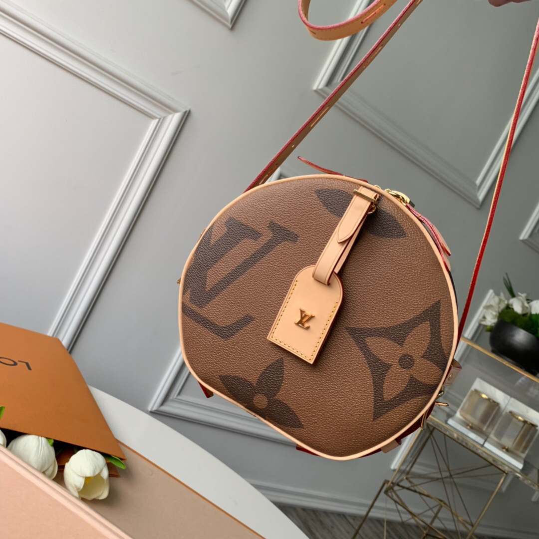 L0vis Vvtt0n Boite Chapeau Souple Bag M52294