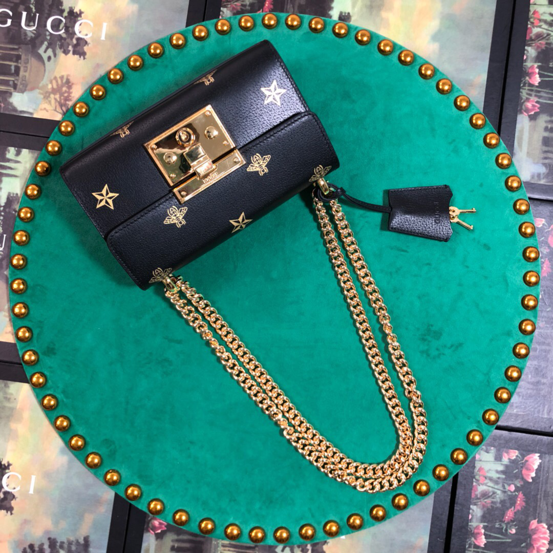 Gvc*1 Padlock Bee Star small shoulder bag black 432182
