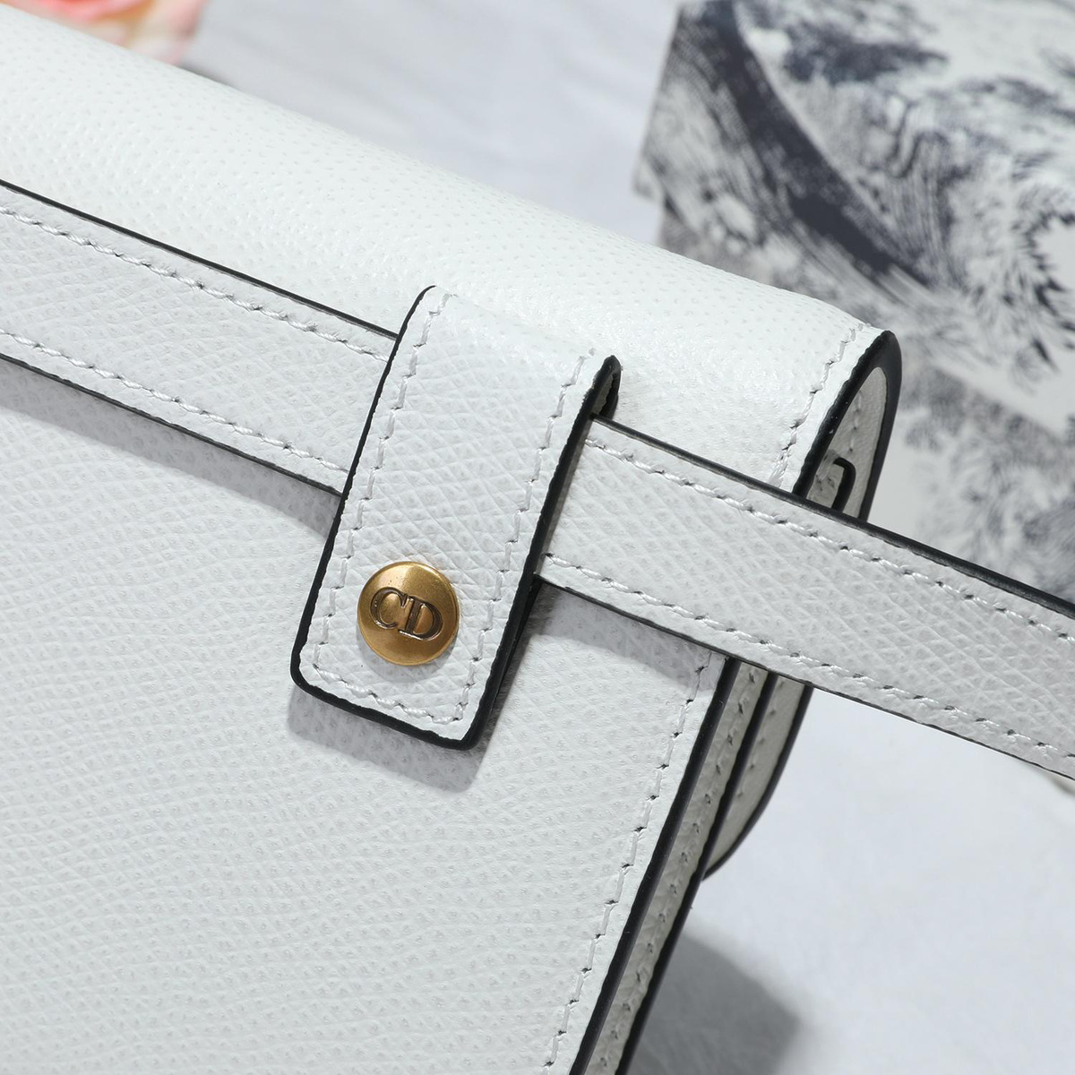 D10r Saddle Waistband Saddle white bag 17cm