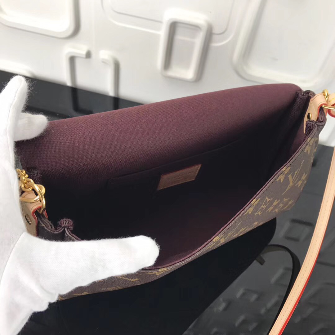 L0vis Vvtt0n Favorite MM Monogram handbag M40718