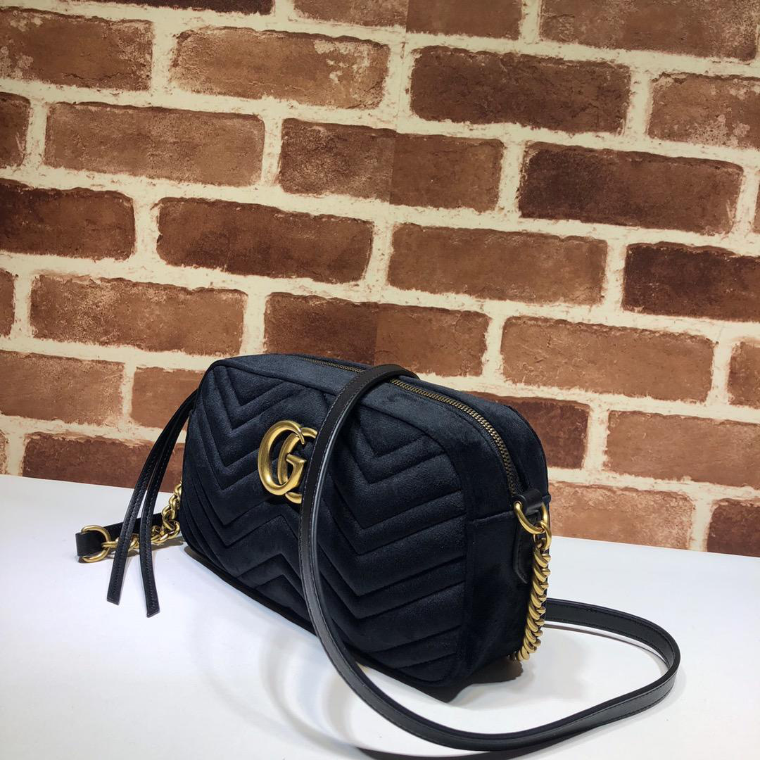 Gvc*1 Velvet Black Bag