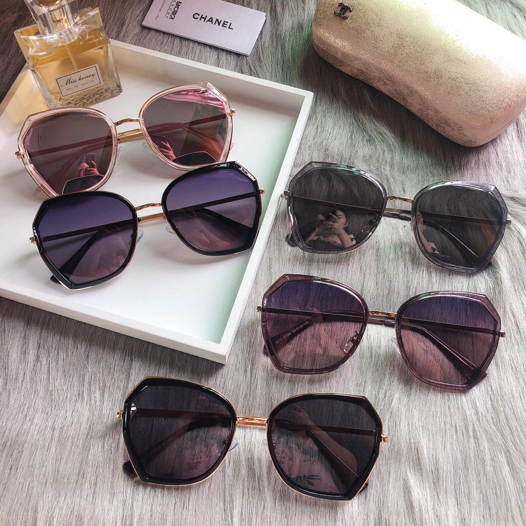Ch**el sunglasses