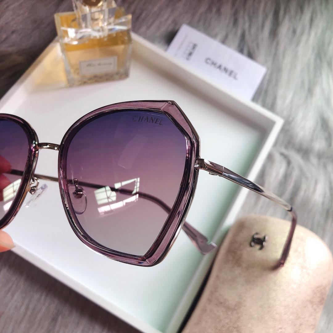 Ch**el sunglasses