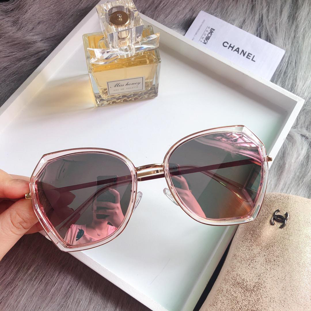 Ch**el sunglasses