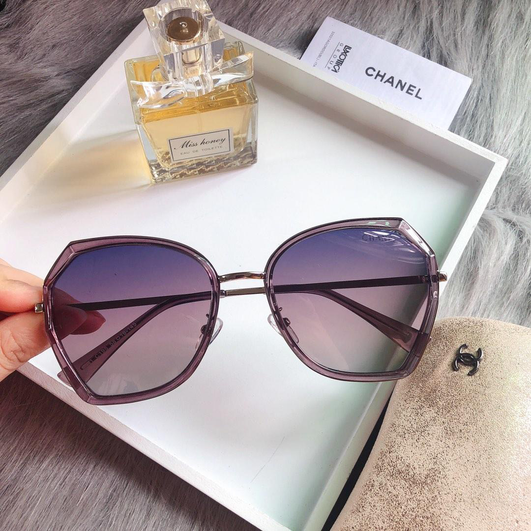 Ch**el sunglasses