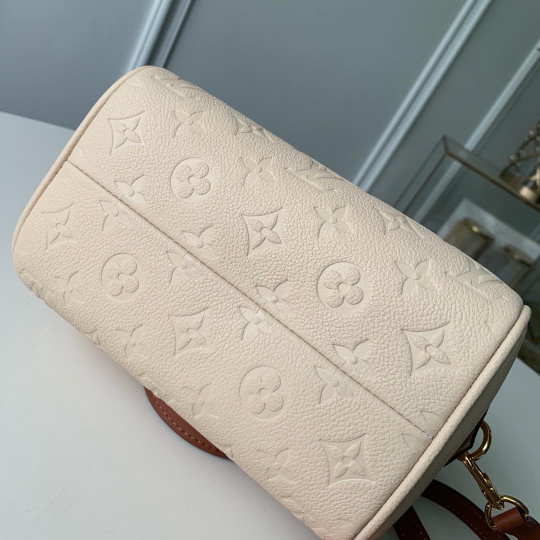 L0vis Vvtt0n embossed leather Speedy 20 Handbag