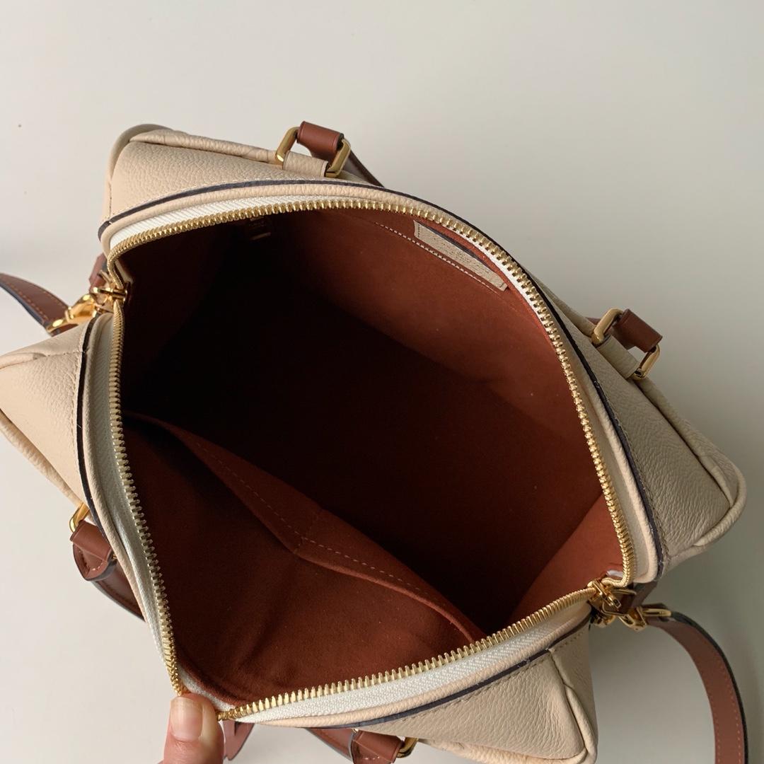 L0vis Vvtt0n embossed leather Speedy 30 Handbag