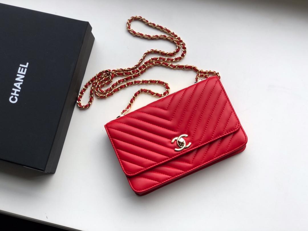 Ch**el Lamb skin V-type chain Bag Red