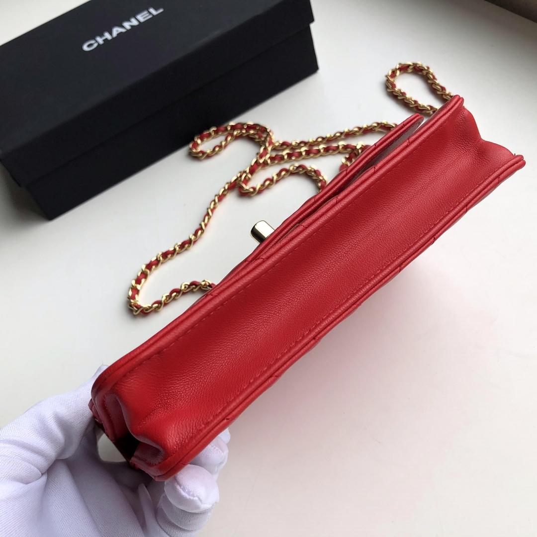Ch**el Lamb skin V-type chain Bag Red