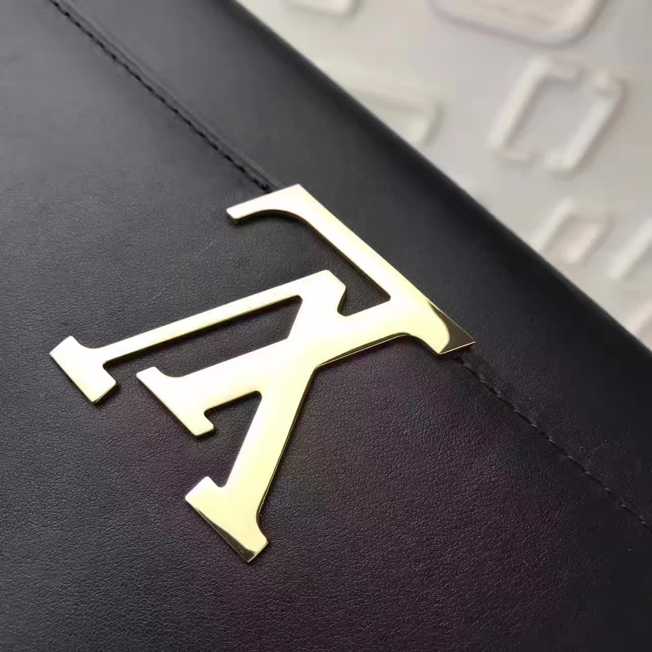 L0vis Vvtt0n Chain bag GM M51631