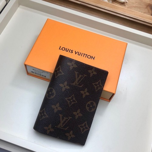 L0vis Vvtt0n Passport Holder Monogram