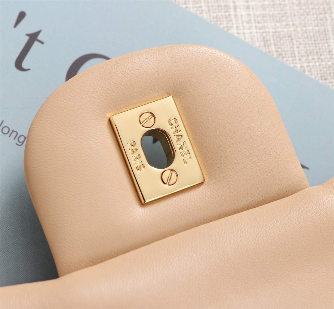Ch**el Flap Bag 1113 30cm Lambskin Apricot Gold Hardware