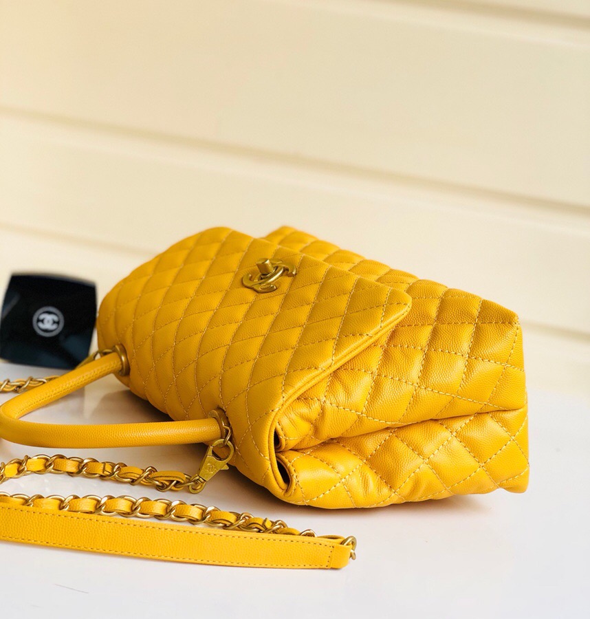 Ch**el Coco Handle Gold Caviar Yellow 28 cm