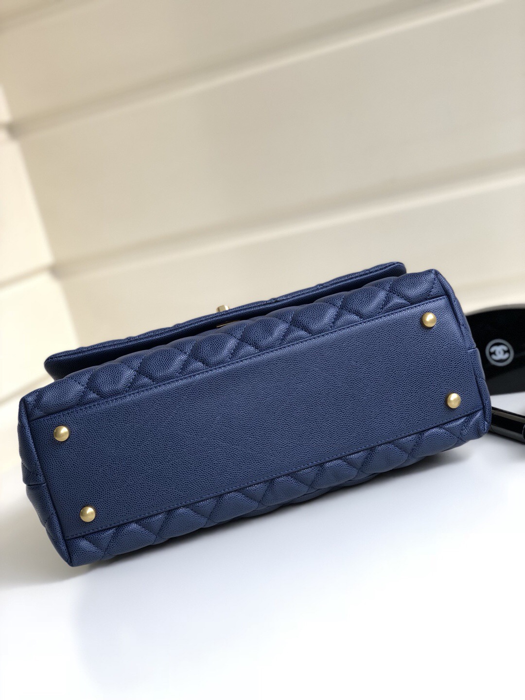 Ch**el Coco Handle Gold Caviar Blue 28 cm