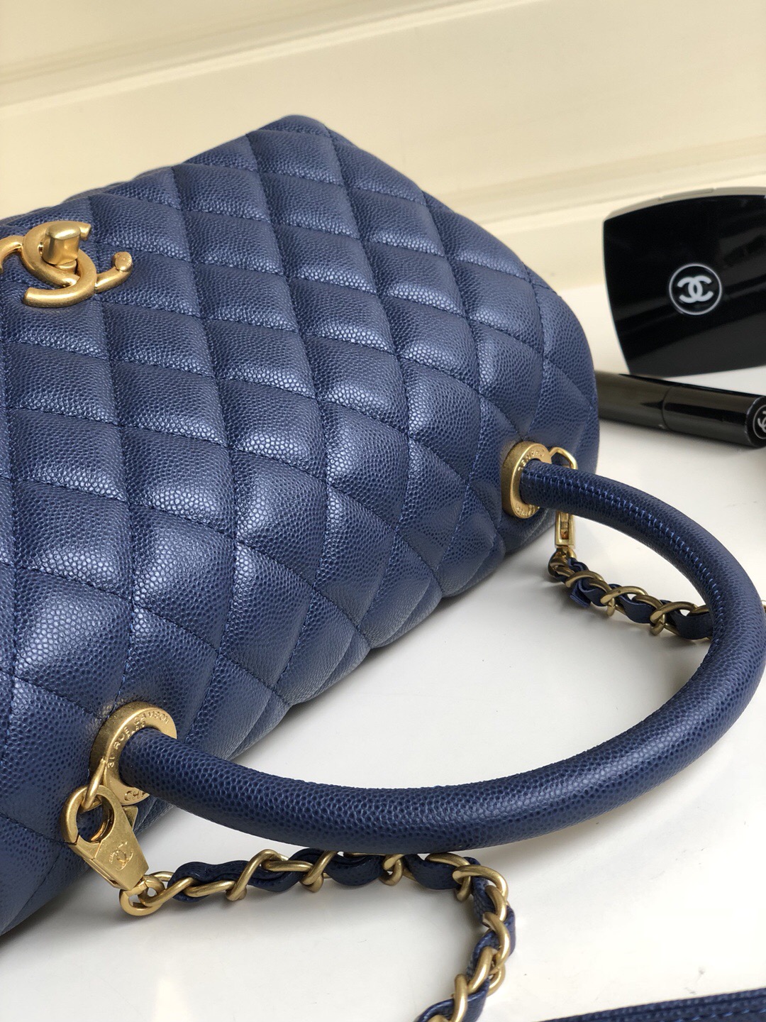Ch**el Coco Handle Gold Caviar Blue 28 cm