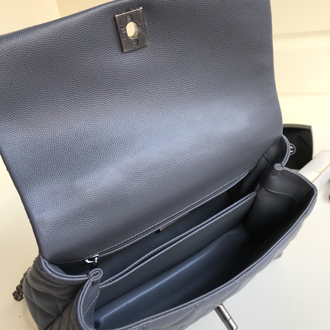Ch**el Coco Handle Silver Caviar Grey 24 cm