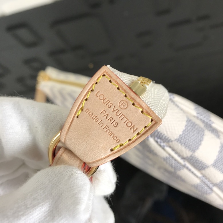L0vis Vvtt0n POCHETTE ACCESSOIRES M41207