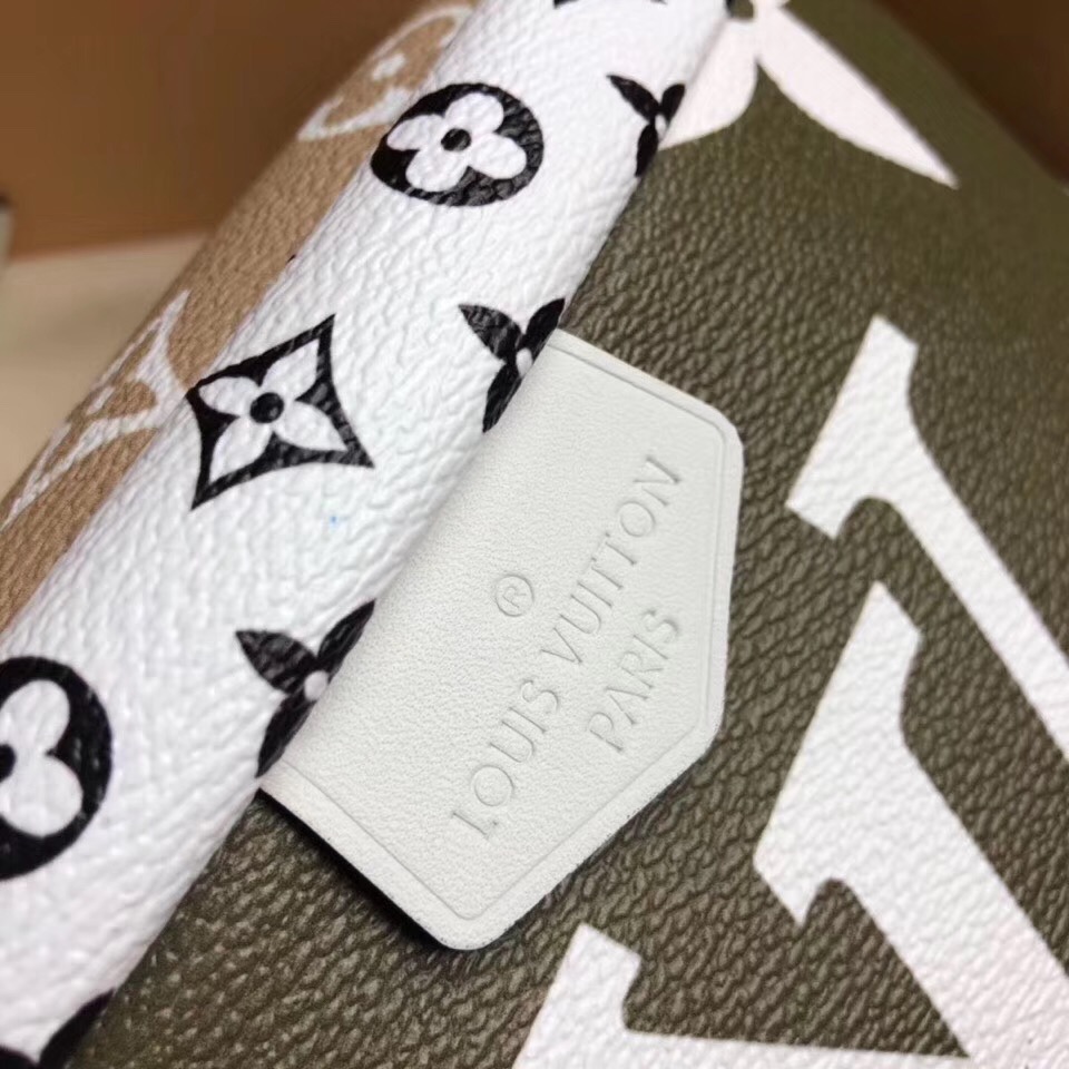 L0vis Vvtt0n Monogram BUMBAG M44611