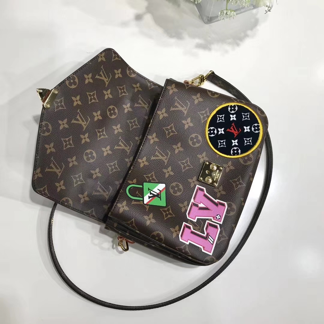 L0vis Vvtt0n POCHETTE METIS Bag M43991
