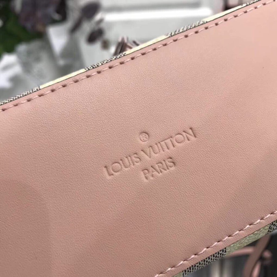 L0vis Vvtt0n Saintonge Damier Azur Canvas N40155