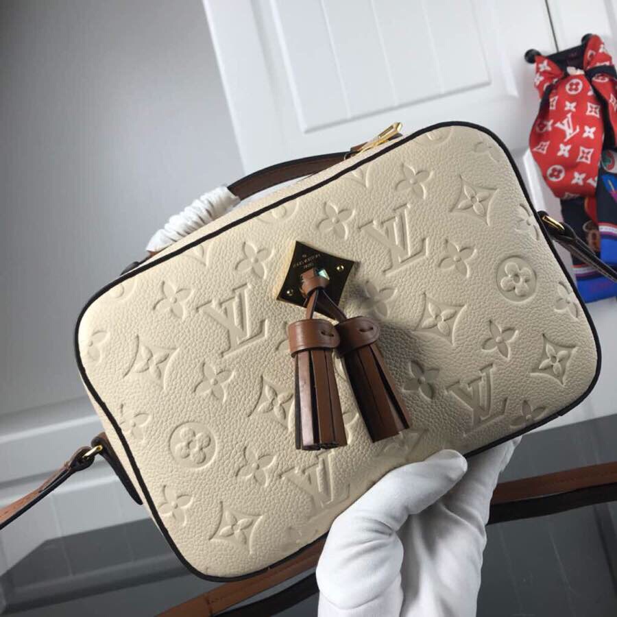 L0vis Vvtt0n Saintonge Monogram Empreinte Leather M44597