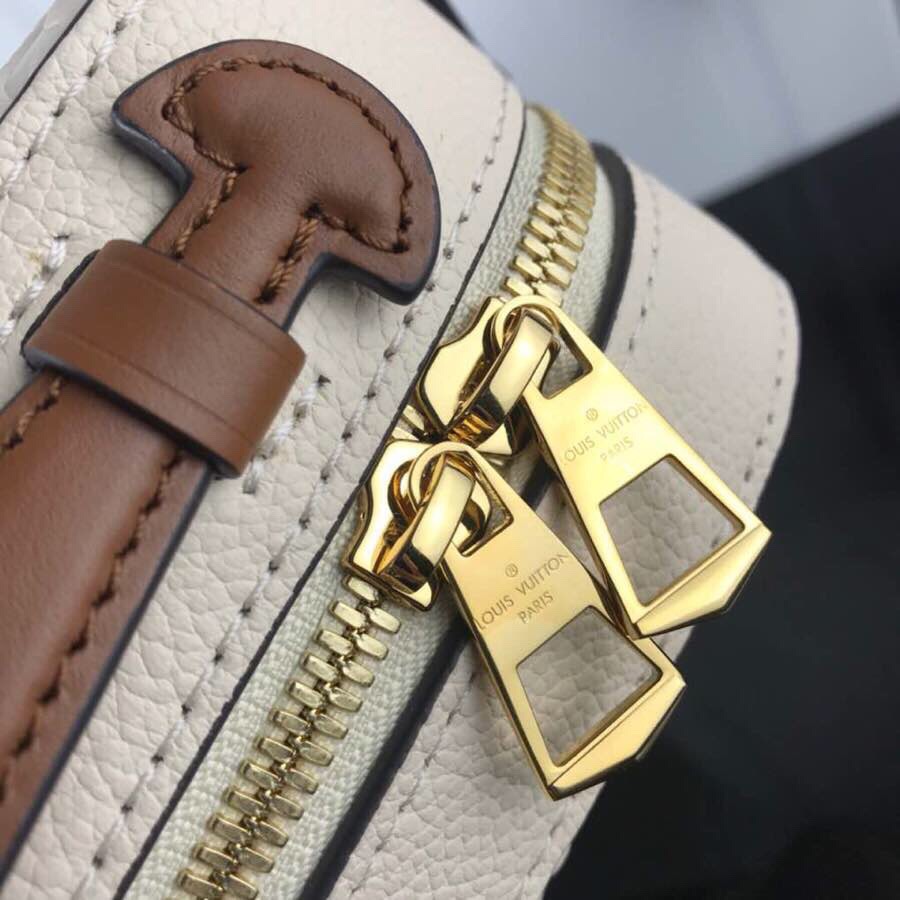L0vis Vvtt0n Saintonge Monogram Empreinte Leather M44597
