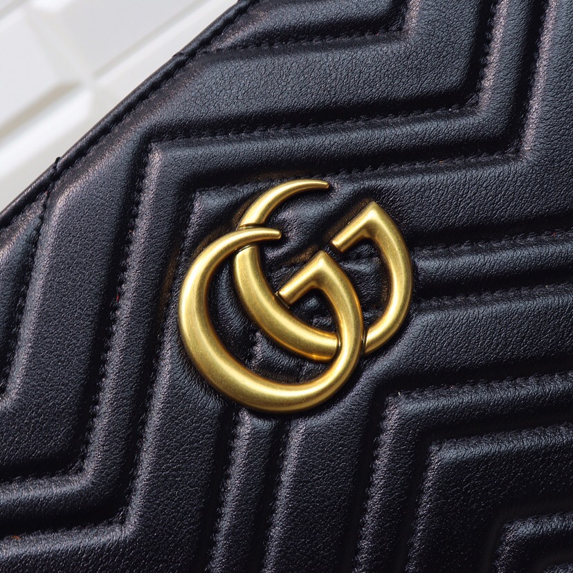 Gvc*1 GG Marmont matelassé medium tote Black 524578