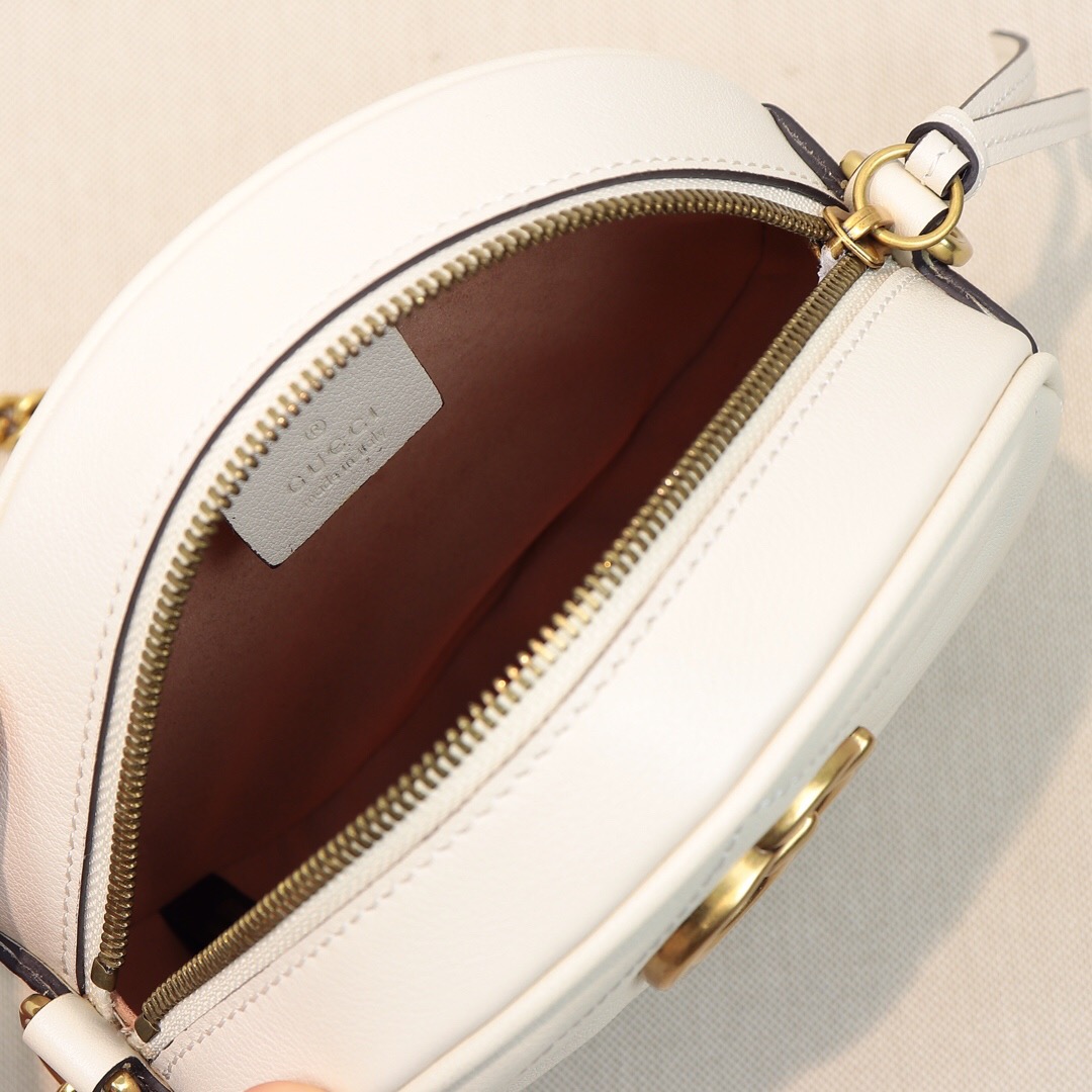 Gvc*1 GG Marmont mini round shoulder bag White 550154