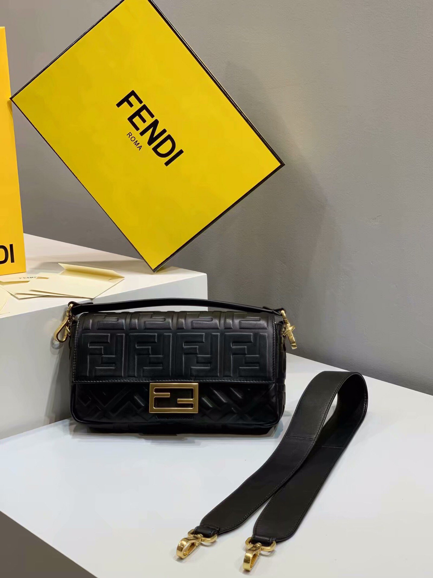 F**di Medium Baguette Black 26cm