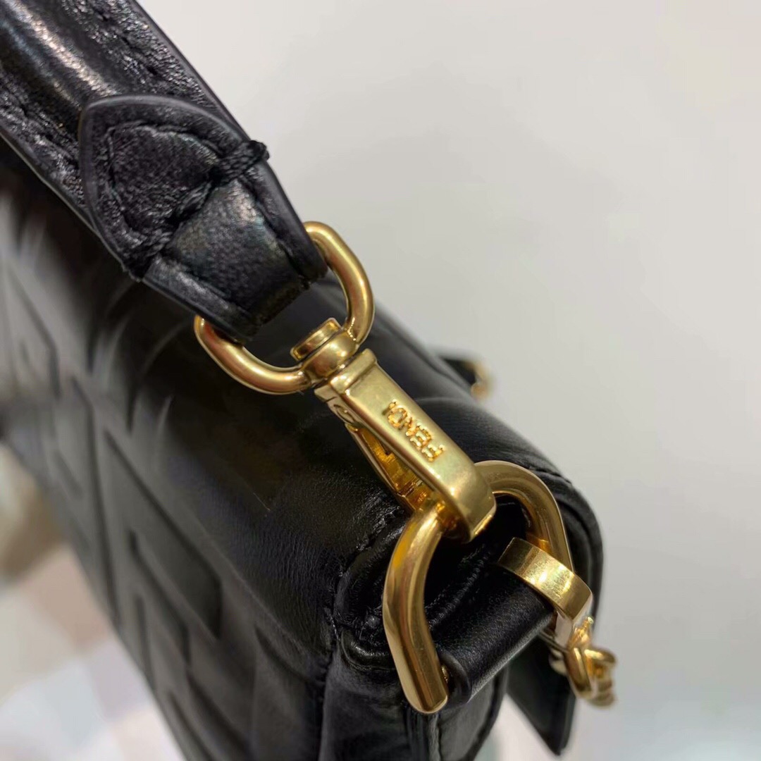 F**di Medium Baguette Black 26cm