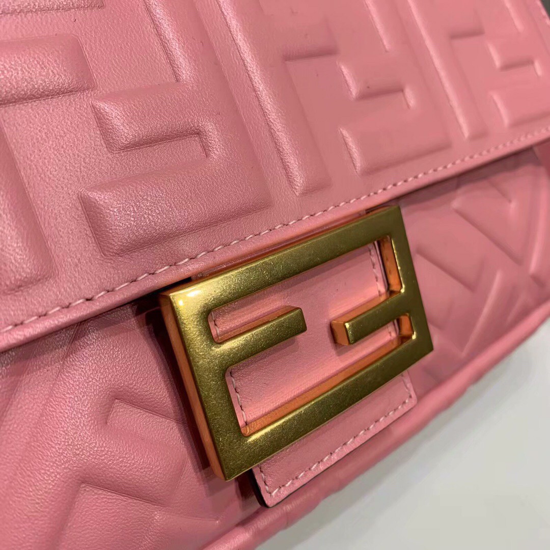 F**di Medium Baguette Pink 26cm