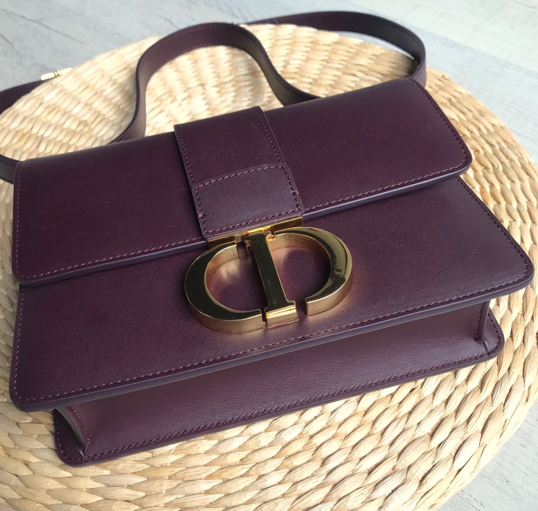 D10r Oblique Montaigne30 M9203 Wine Red