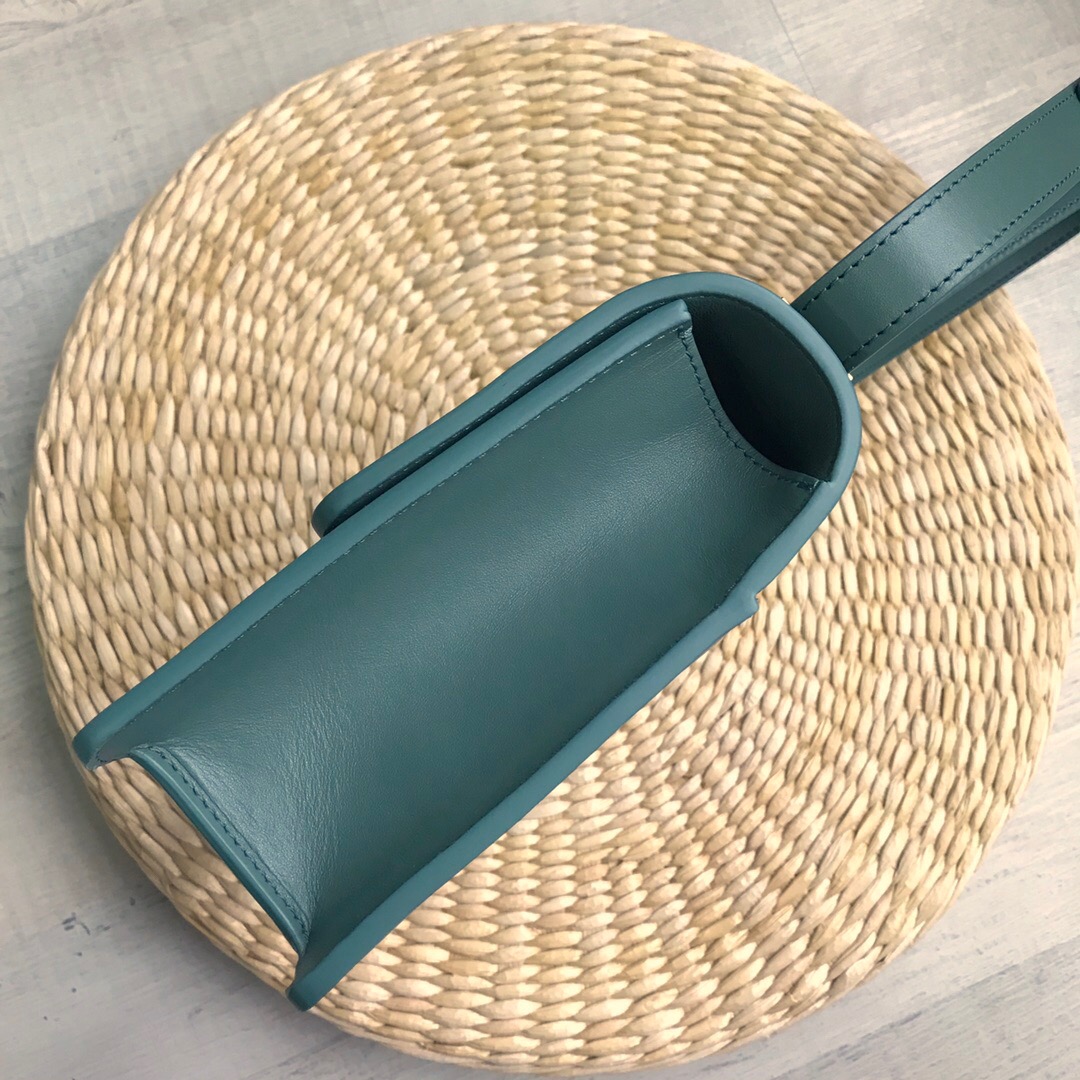 D10r Oblique Montaigne30 M9203 Green