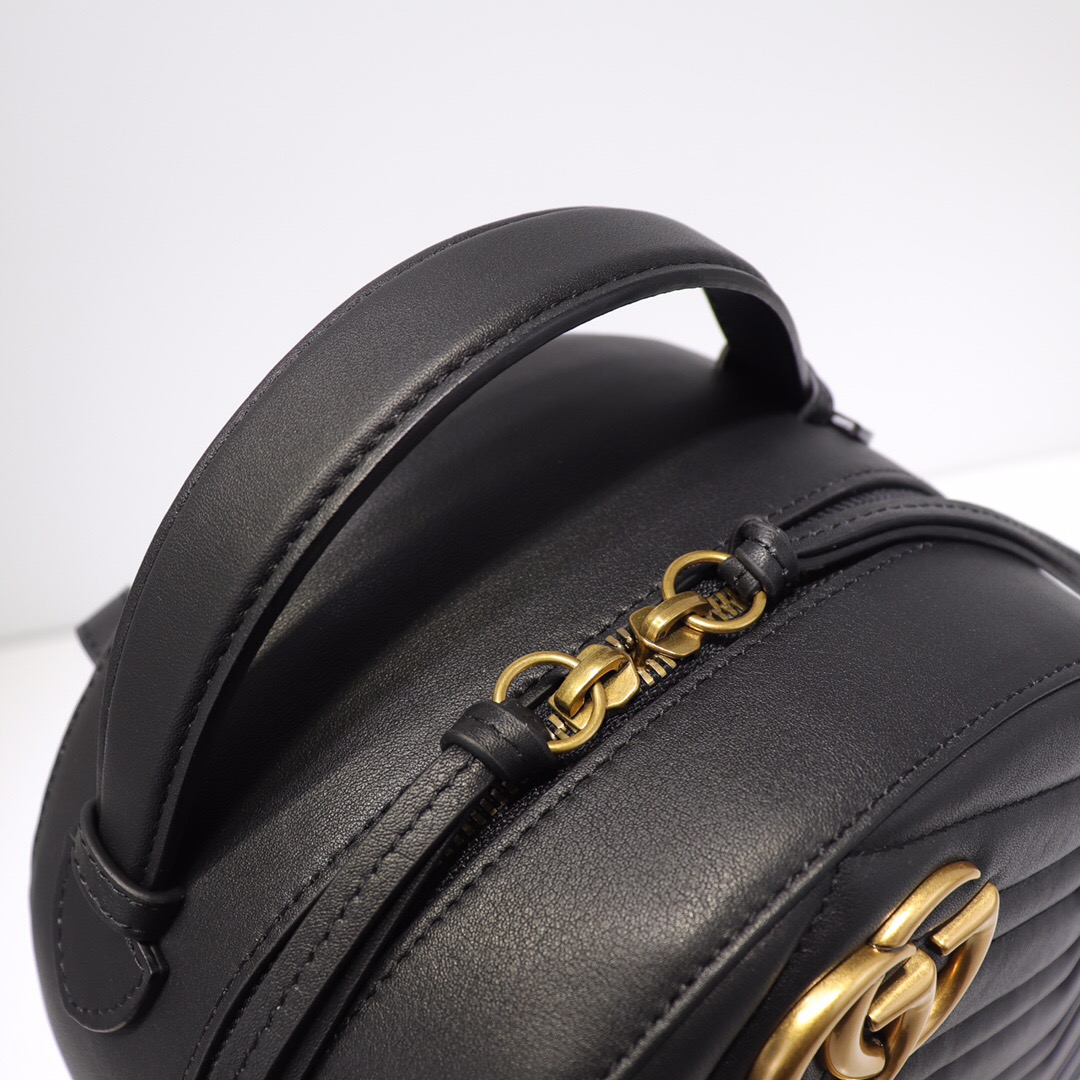Gvc*1 GG Marmont quilted leather backpack 476671 Black