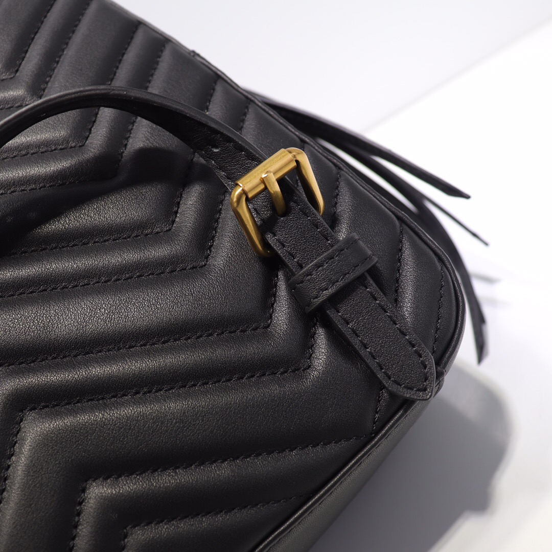 Gvc*1 GG Marmont quilted leather backpack 476671 Black