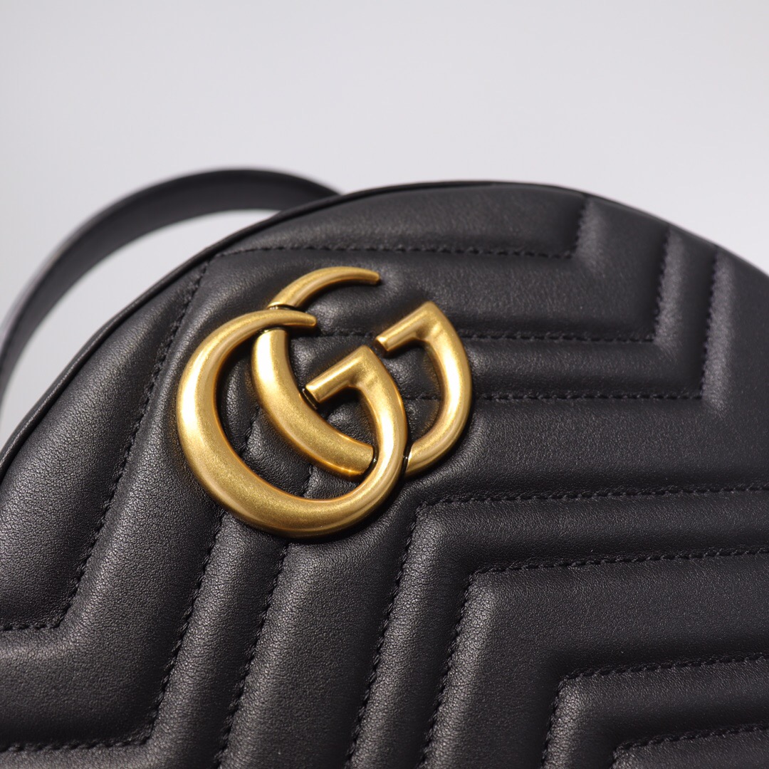 Gvc*1 GG Marmont quilted leather backpack 476671 Black