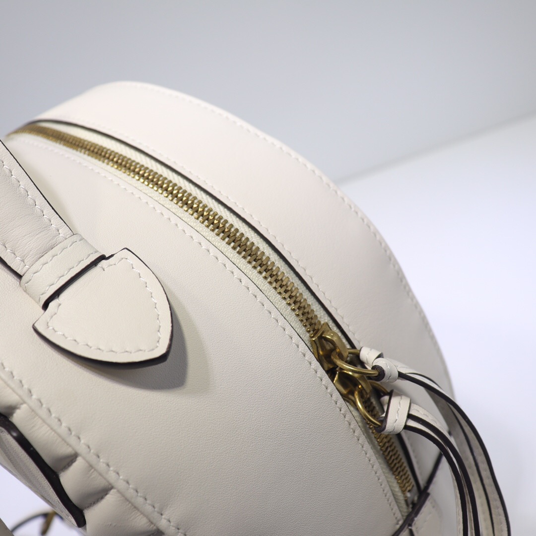 Gvc*1 GG Marmont quilted leather backpack 476671 White