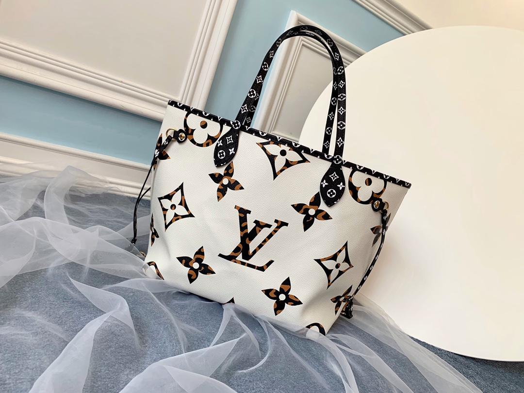 L0vis Vvtt0n MM Neverfull