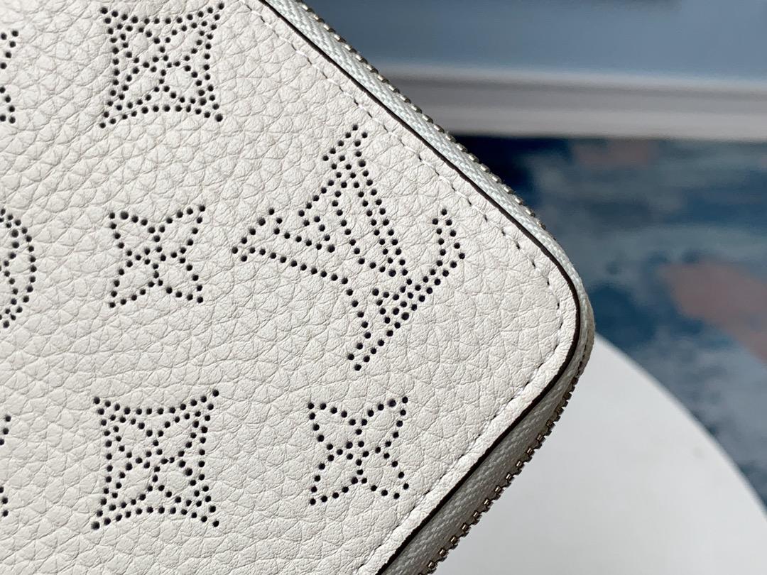 LV Zippy Wallet M58429 Mahina Leather White
