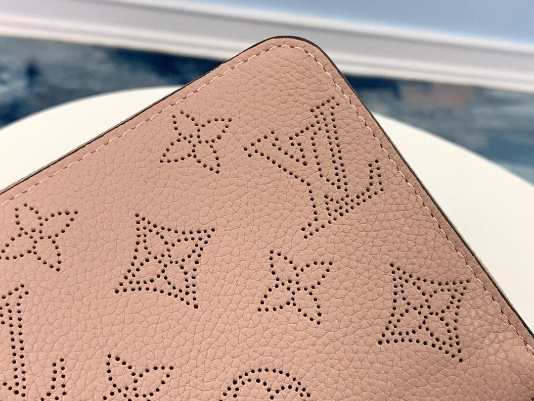 LV Zippy Wallet M58429 Mahina Leather