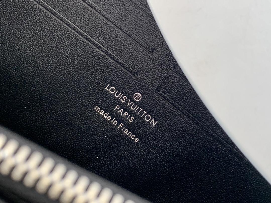 LV Zippy Wallet M58429 Mahina Leather Black